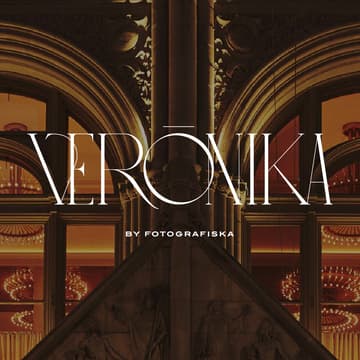 Cover image for Verōnika